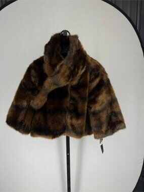 Attention Vintage Faux Fur Cropped Peacoat
